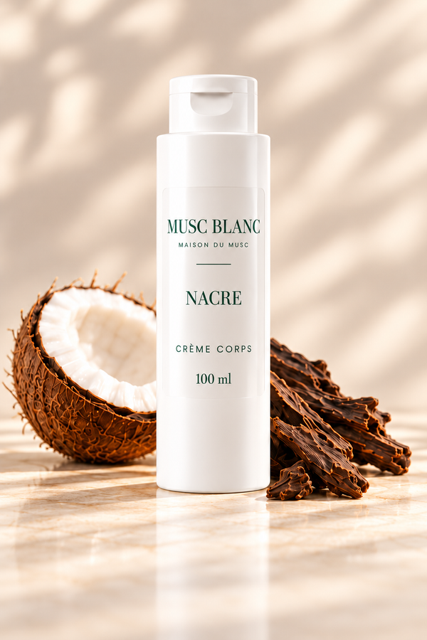Crème corps NACRE Musc Blanc 100 ml, flacon blanc et étiquette transparente
